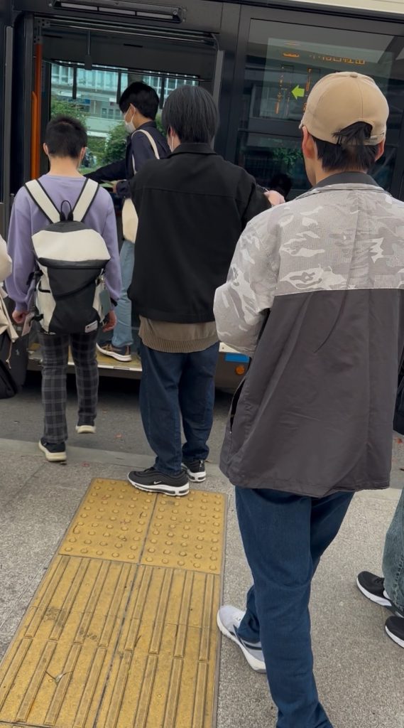 公共交通機関(バス)を使ってのお出かけにチャレンジ!